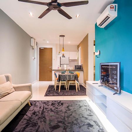 H20 Residence Ara Damansara By Airhost ペタリンジャヤ エクステリア 写真