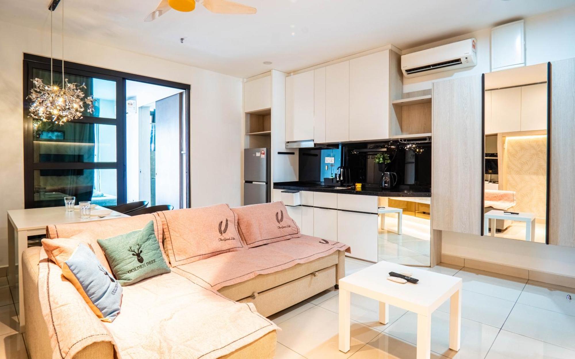 H20 Residence Ara Damansara By Airhost ペタリンジャヤ エクステリア 写真